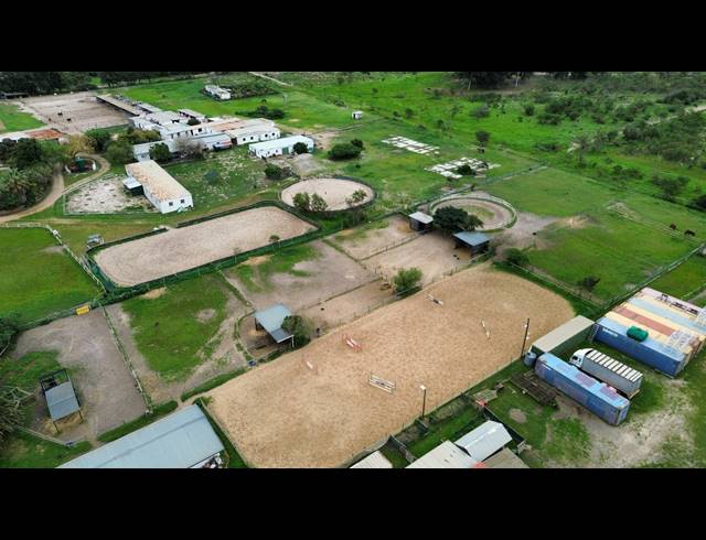 1.10HA SMALLHOLDING FOR SALE IN MORNING STAR